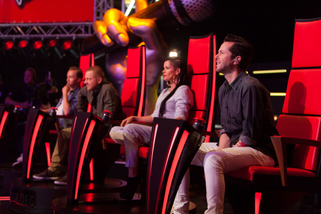 image: Endelig kan «The Voice»-Lene kle av seg image: Endelig kan «The Voice»-Lene kle av seg